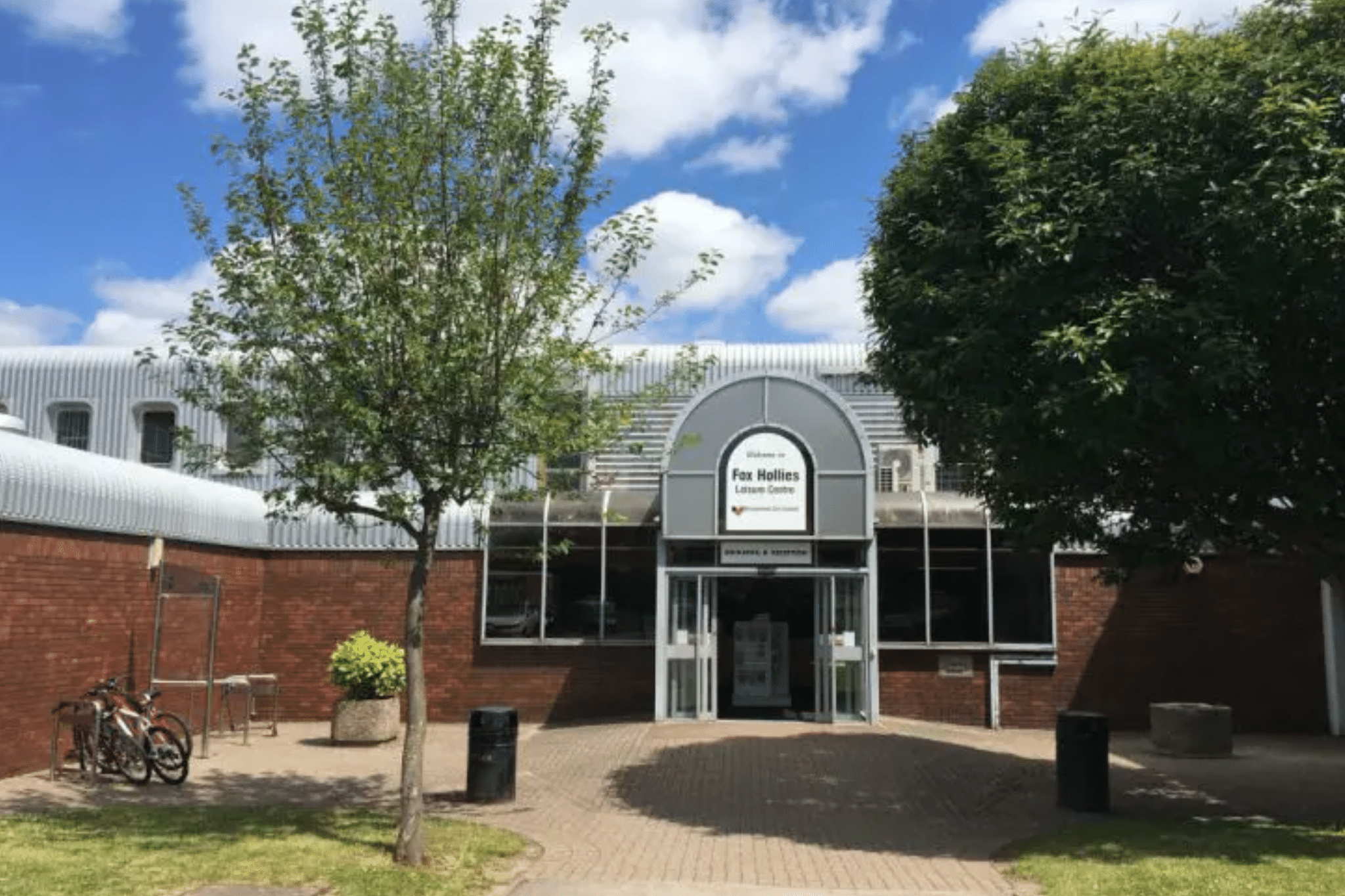 medical centre in the West Midlands supported by commercial electric, water and telecoms utility connections.