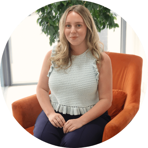 Danielle Sproule headshot